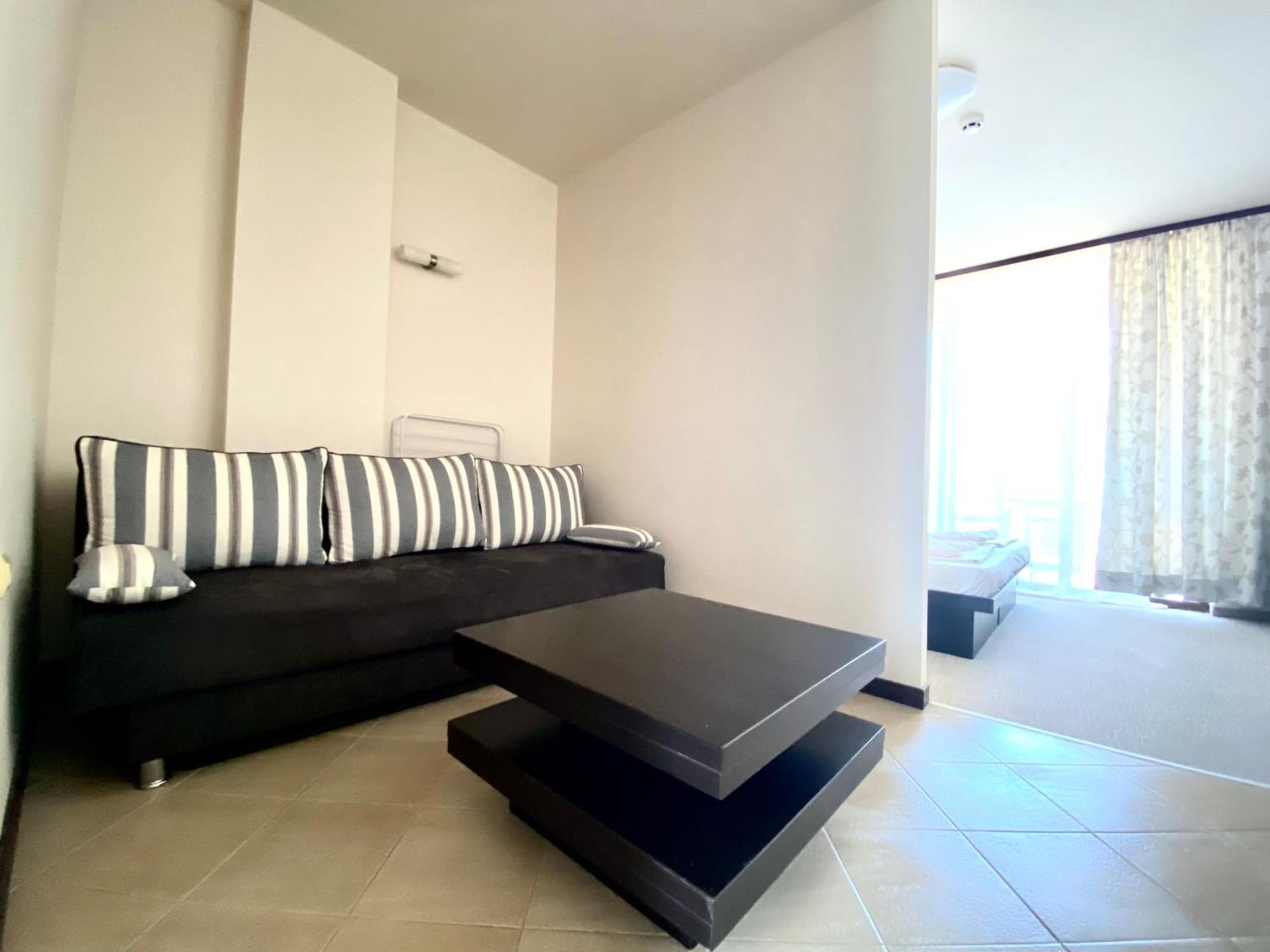 Bratanov Summer Apartment Sunny Beach Oda fotoğraf